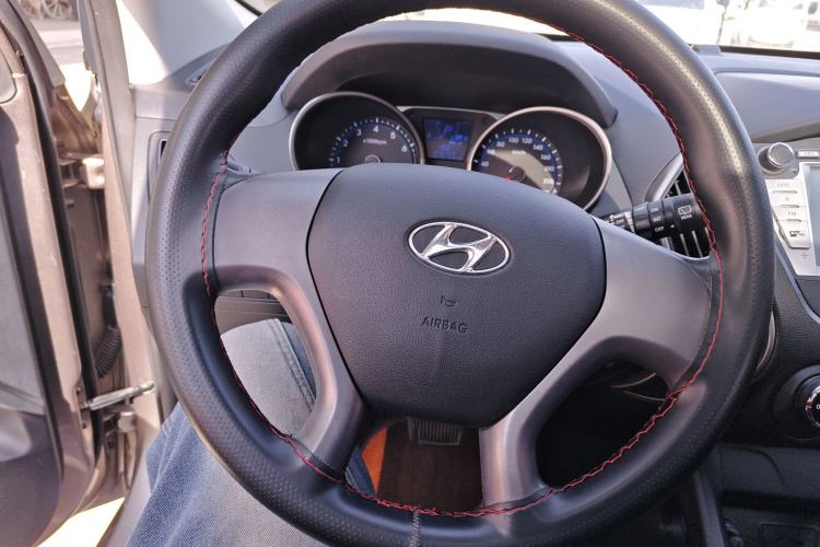 Used Hyundai ix35 2013 2.0L Automatic 2WD Comfort GL China IV Standard Steering Wheel