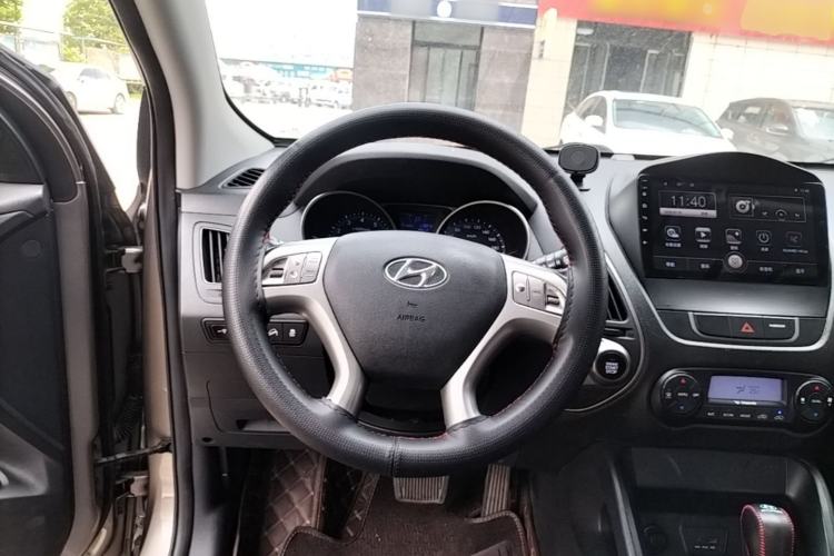 Used Hyundai ix35 2013 2.0L Automatic Two-Wheel Drive Smart GLS China IV Standard Steering Wheel