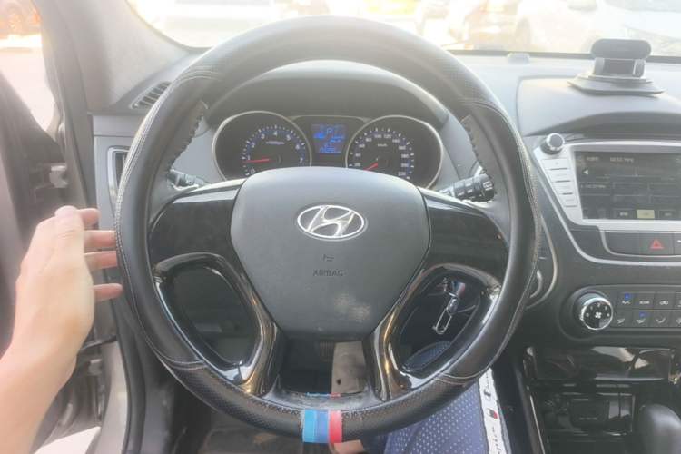 Used Hyundai ix35 2013 2.0L Automatic 2WD Comfort GL China IV Standard Steering Wheel