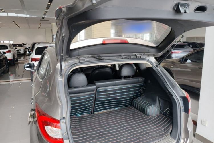 Used Hyundai ix35 2013 2.0L Automatic Two-Wheel Drive Smart GLS China IV Standard Trunk