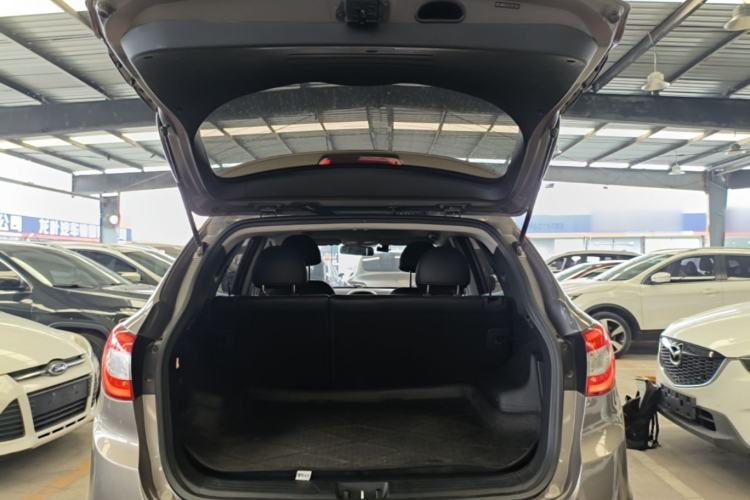 Used Hyundai ix35 2013 2.0L Automatic Two-Wheel Drive Smart GLS China IV Standard Trunk