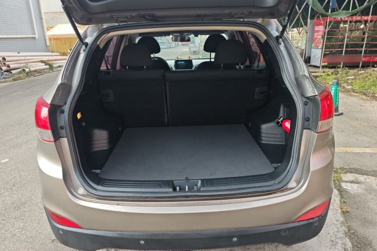 Used Hyundai ix35 2013 2.0L Automatic 2WD Comfort GL China IV Standard Trunk