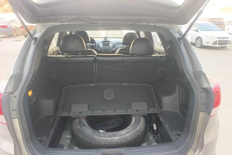 Used Hyundai ix35 2013 2.0L Automatic 2WD Comfort GL China IV Standard Trunk