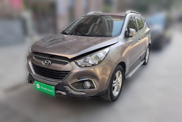 Used Hyundai ix35 2013 2.0L Automatic Two-Wheel Drive Smart GLS China IV Standard
