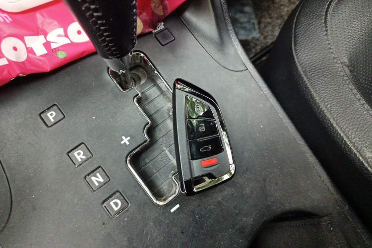 Used Hyundai ix35 2013 2.0L Automatic Two-Wheel Drive Smart GLS China V Standard Vehicle Key