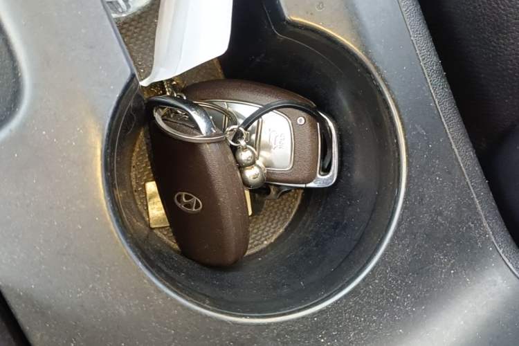 Used Hyundai ix35 2013 2.0L Automatic 2WD Comfort GL China IV Standard Vehicle Key