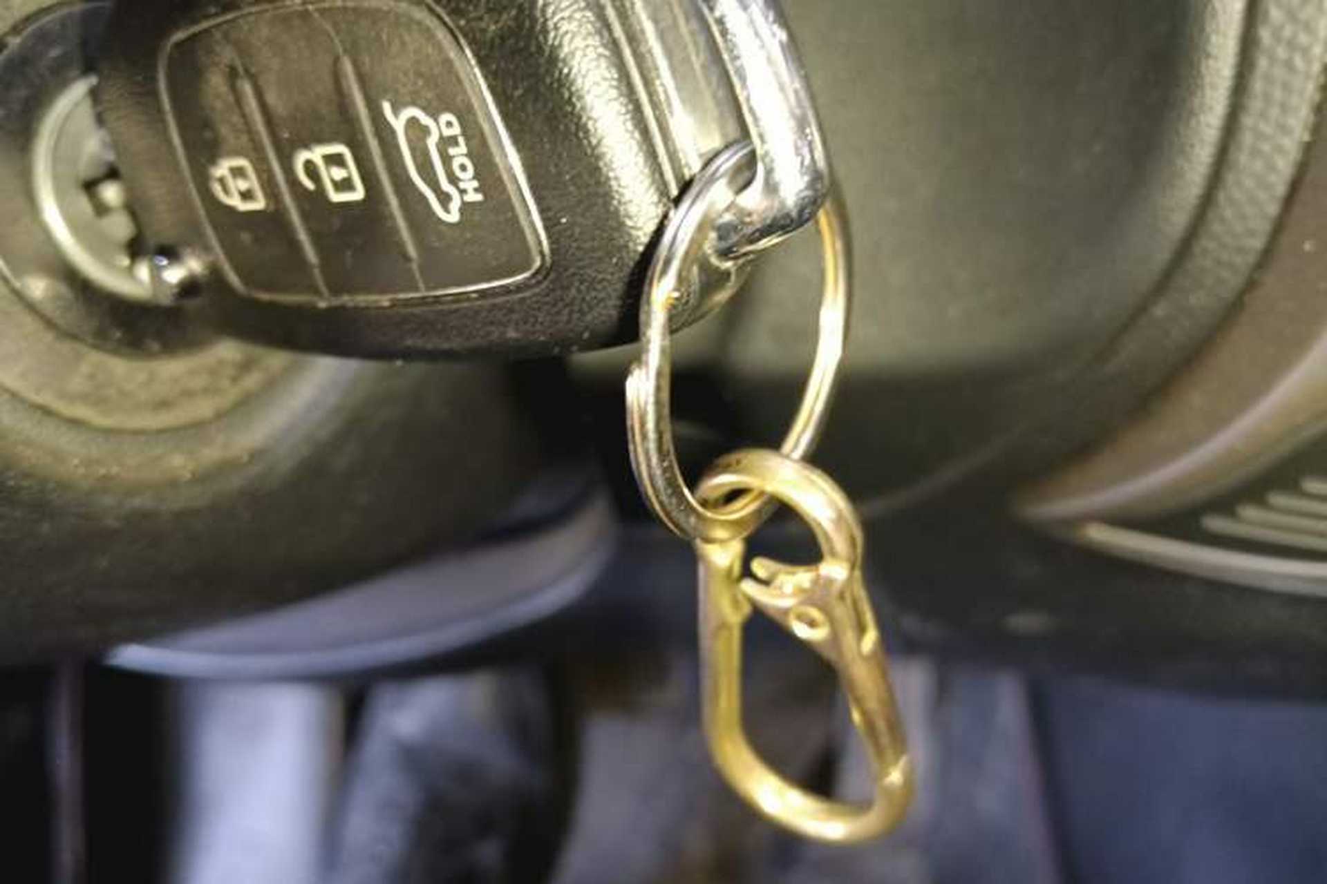 Used Hyundai ix35 2013 2.0L Automatic 2WD Comfort GL China IV Standard Vehicle Key