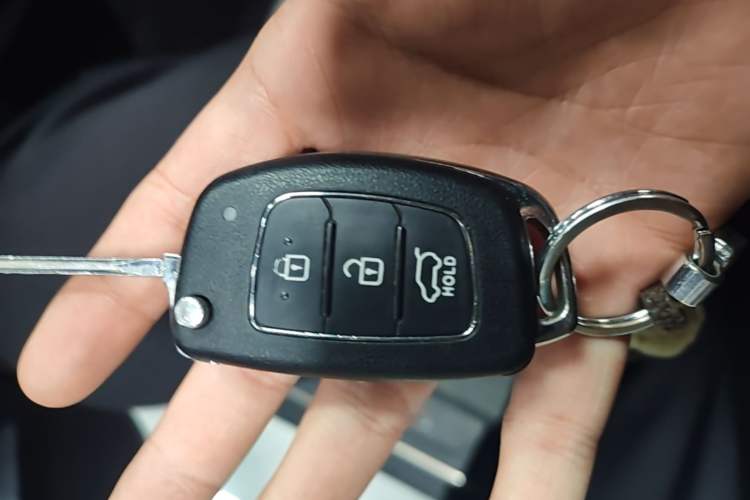 Used Hyundai ix35 2013 2.0L Automatic 2WD Comfort GL China IV Standard Vehicle Key