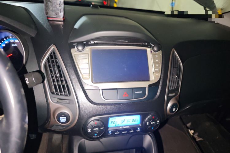 Used Hyundai ix35 2013 2.0L Automatic Two-Wheel Drive Smart GLS China IV Standard Audio And AC Panel