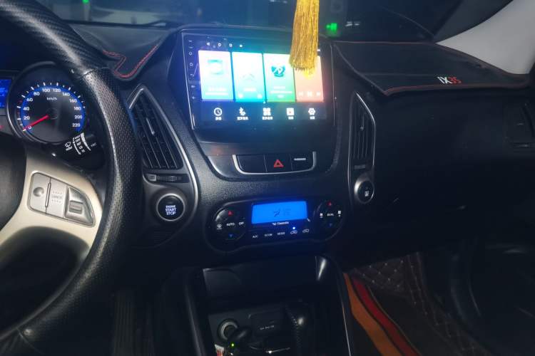 Used Hyundai ix35 2013 2.0L Automatic Two-Wheel Drive Smart GLS China IV Standard Audio And AC Panel