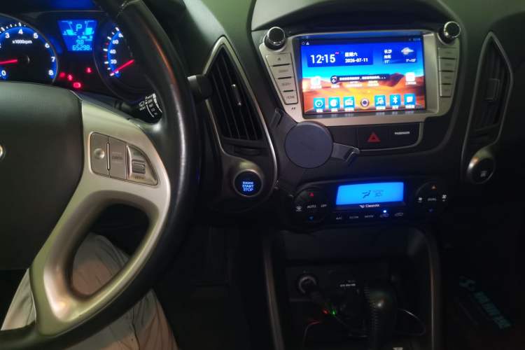Used Hyundai ix35 2013 2.0L Automatic Two-Wheel Drive Smart GLS China IV Standard Audio And AC Panel