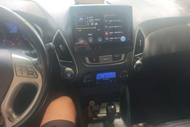 Used Hyundai ix35 2013 2.0L Automatic Two-Wheel Drive Smart GLS China IV Standard Audio And AC Panel