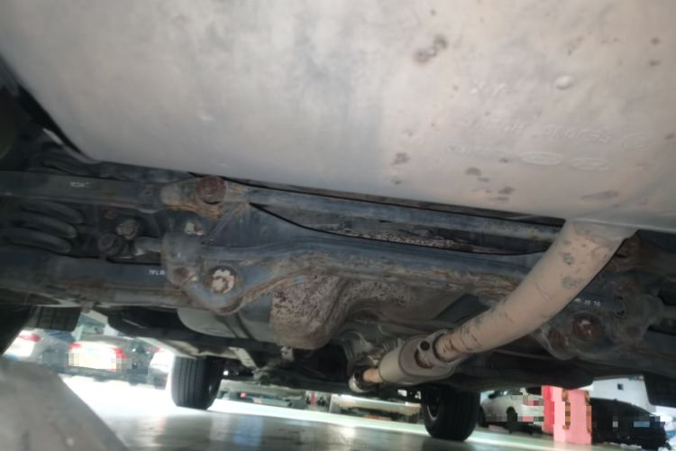 Used Hyundai ix35 2013 2.0L Automatic Two-Wheel Drive Smart GLS China IV Standard Chassis Rear