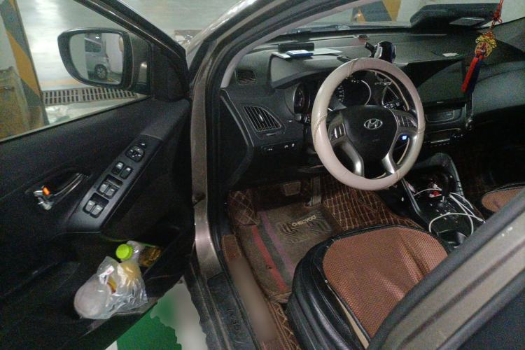 Used Hyundai ix35 2013 2.0L Automatic Two-Wheel Drive Smart GLS China IV Standard Driver Seat
