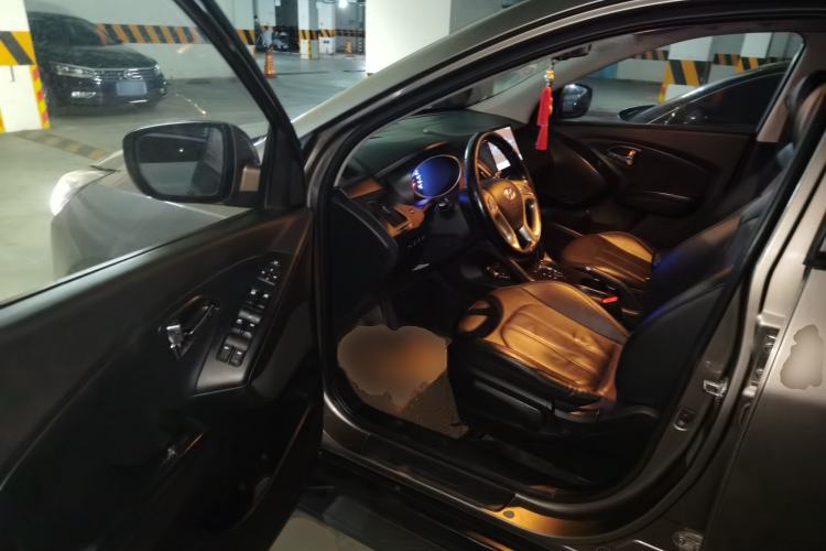 Used Hyundai ix35 2013 2.0L Automatic 4x4 Intelligent GLS China IV Standard Driver Seat