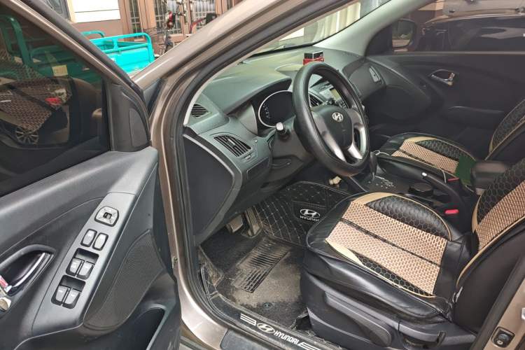 Used Hyundai ix35 2013 2.0L Automatic 2WD Comfort GL China IV Standard Driver Seat