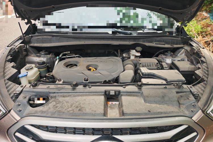 Used Hyundai ix35 2013 2.0L Automatic Two-Wheel Drive Smart GLS China IV Standard Engine Bay
