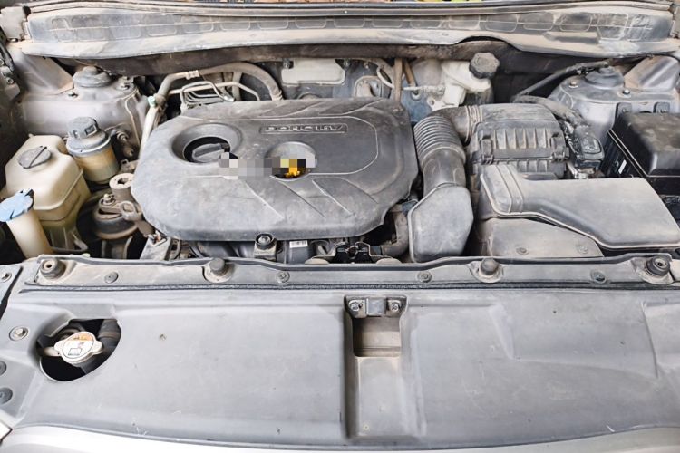Used Hyundai ix35 2013 2.0L Automatic Two-Wheel Drive Smart GLS China IV Standard Engine Bay