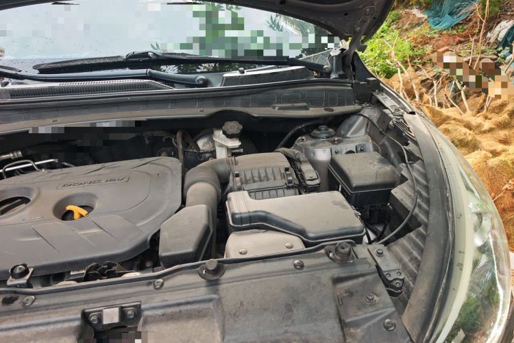 Used Hyundai ix35 2013 2.0L Automatic Two-Wheel Drive Smart GLS China IV Standard Engine Bay Left