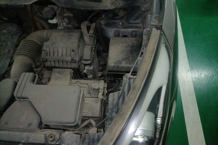 Used Hyundai ix35 2013 2.0L Automatic Two-Wheel Drive Smart GLS China IV Standard Engine Bay Left