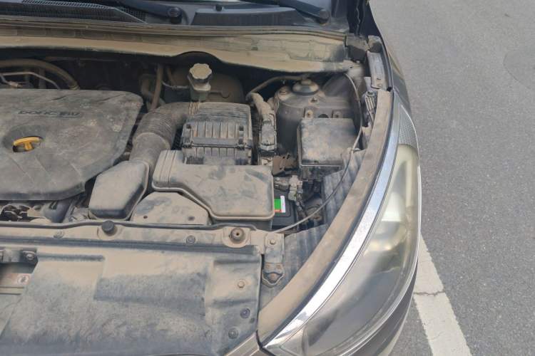 Used Hyundai ix35 2013 2.0L Automatic Two-Wheel Drive Smart GLS China IV Standard Engine Bay Left