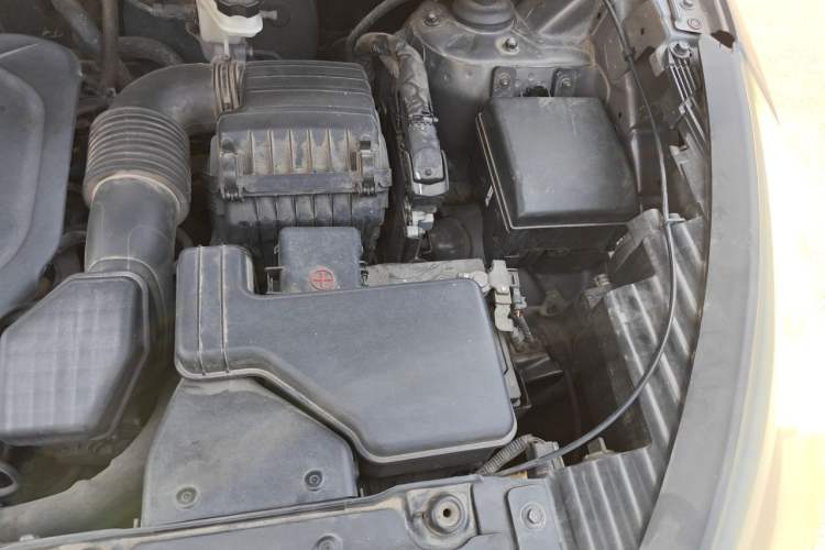Used Hyundai ix35 2013 2.0L Automatic Two-Wheel Drive Smart GLS China IV Standard Engine Bay Left