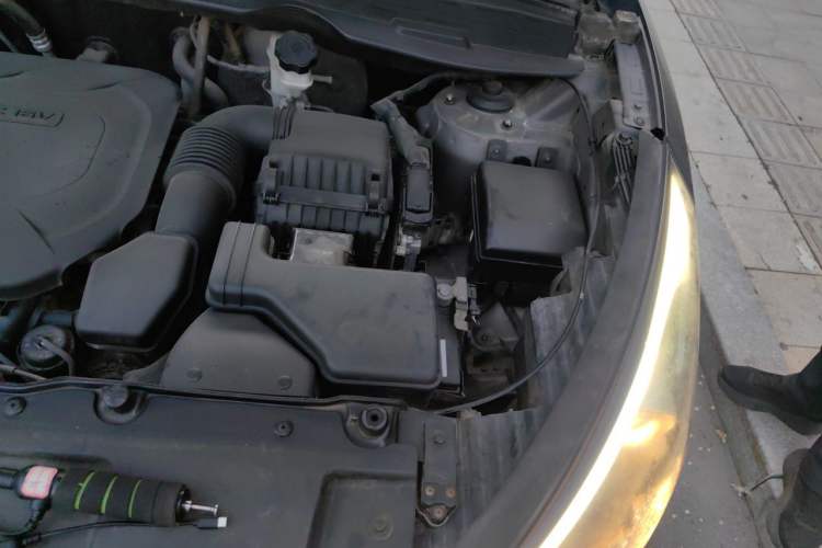 Used Hyundai ix35 2013 2.0L Automatic Two-Wheel Drive Smart GLS China IV Standard Engine Bay Left
