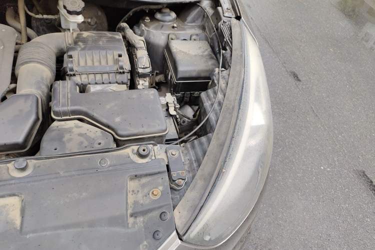 Used Hyundai ix35 2013 2.0L Automatic Two-Wheel Drive Smart GLS China IV Standard Engine Bay Left