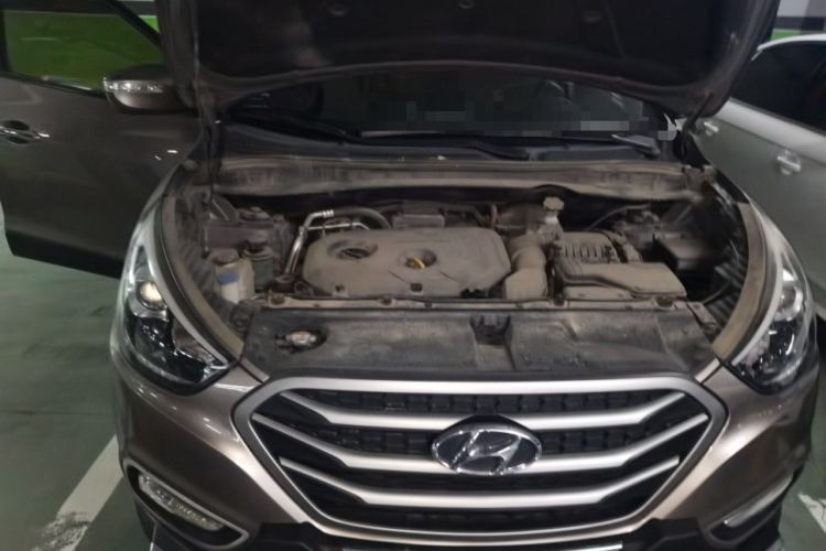 Used Hyundai ix35 2013 2.0L Automatic Two-Wheel Drive Smart GLS China IV Standard Engine Bay Right