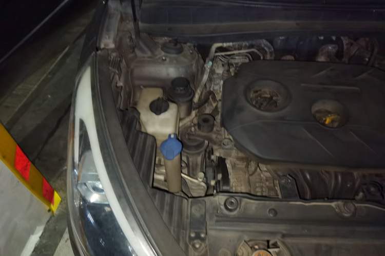 Used Hyundai ix35 2013 2.0L Automatic 4x4 Intelligent GLS China IV Standard Engine Bay Right