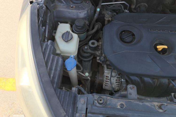 Used Hyundai ix35 2013 2.0L Automatic Two-Wheel Drive Smart GLS China IV Standard Engine Bay Right