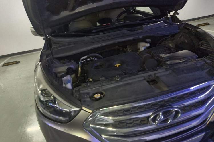 Used Hyundai ix35 2013 2.0L Automatic 2WD Comfort GL China IV Standard Engine Bay Right