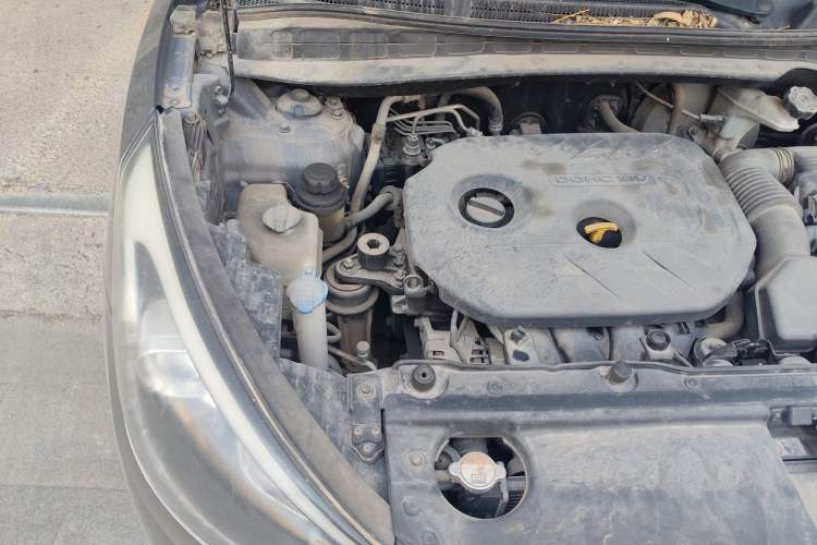 Used Hyundai ix35 2013 2.0L Automatic 2WD Comfort GL China IV Standard Engine Bay Right