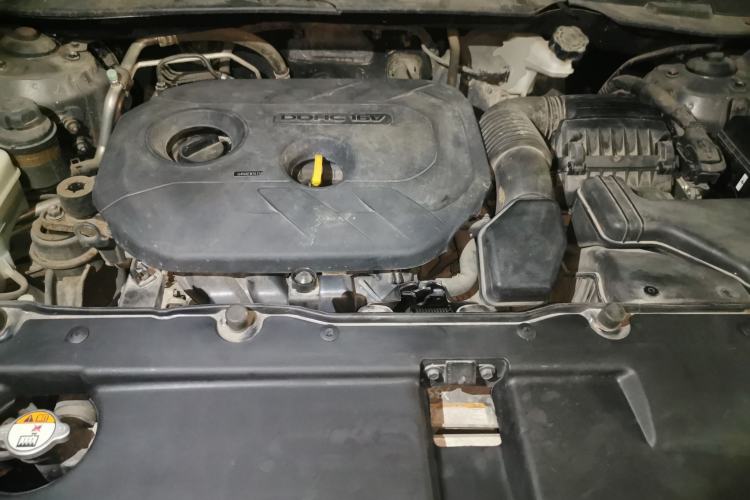 Used Hyundai ix35 2013 2.0L Automatic Two-Wheel Drive Smart GLS China IV Standard Engine Bay