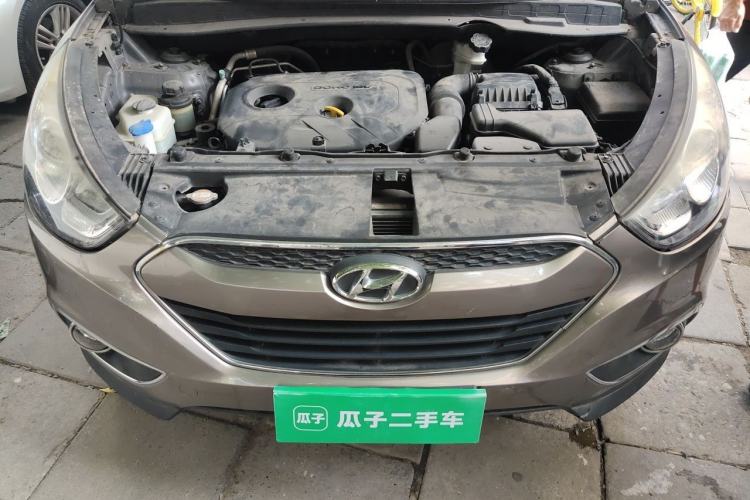 Used Hyundai ix35 2013 2.0L Automatic Two-Wheel Drive Smart GLS China V Standard Engine Bay