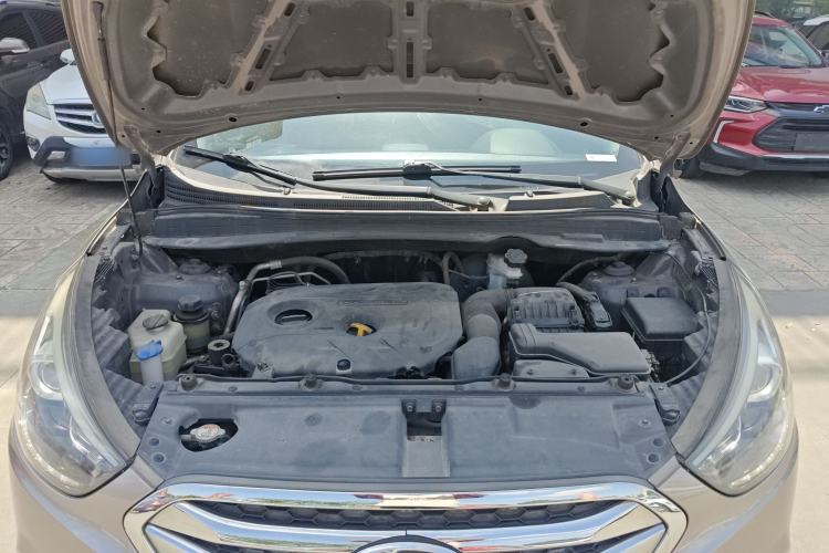 Used Hyundai ix35 2013 2.0L Automatic 2WD Comfort GL China IV Standard Engine Bay