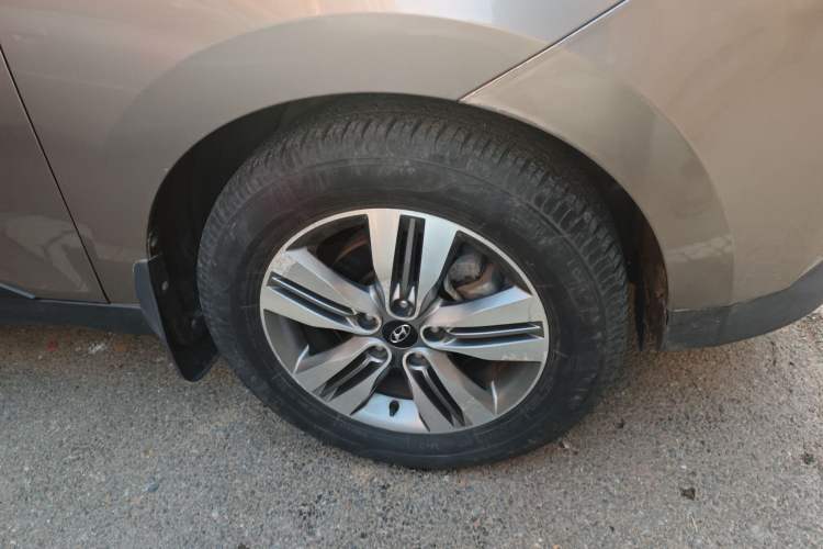 Used Hyundai ix35 2013 2.0L Automatic 4x4 Intelligent GLS China IV Standard Exterior 1