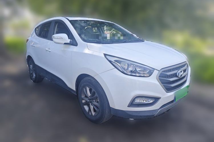 Used Hyundai ix35 2013 2.0L Automatic 2WD Comfort GL China IV Standard Front Right 45 Deg