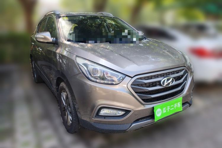 Used Hyundai ix35 2013 2.0L Automatic Two-Wheel Drive Smart GLS China V Standard Front Right 45 Deg