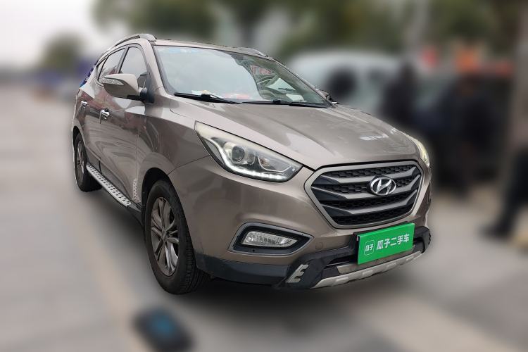 Used Hyundai ix35 2013 2.0L Automatic Two-Wheel Drive Smart GLS China IV Standard Front Right 45 Deg