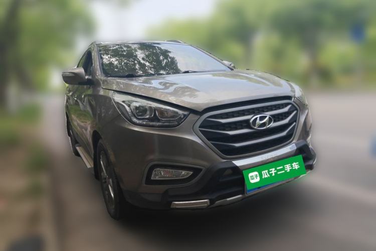 Used Hyundai ix35 2013 2.0L Automatic 4x4 Intelligent GLS China IV Standard Front Right 45 Deg