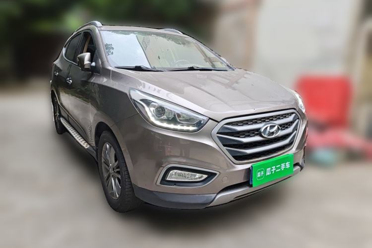 Used Hyundai ix35 2013 2.0L Automatic Two-Wheel Drive Smart GLS China IV Standard Front Right 45 Deg