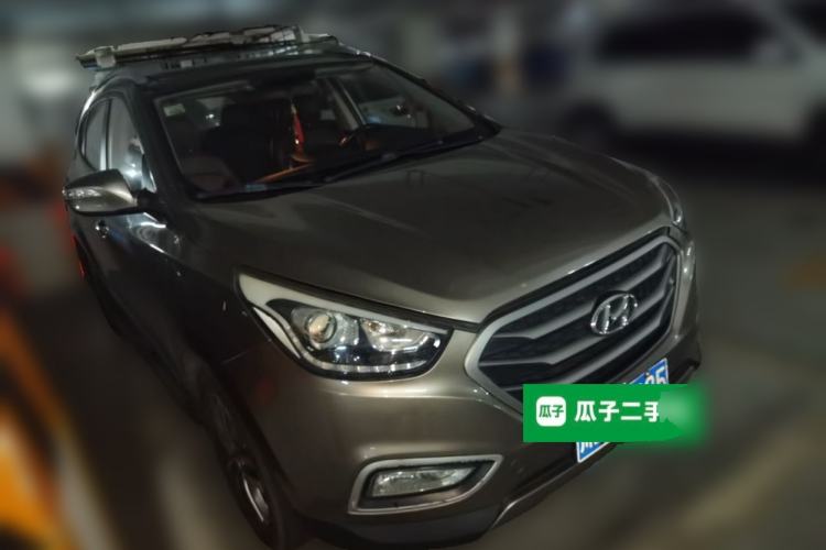 Used Hyundai ix35 2013 2.0L Automatic 4x4 Intelligent GLS China IV Standard Front Right 45 Deg