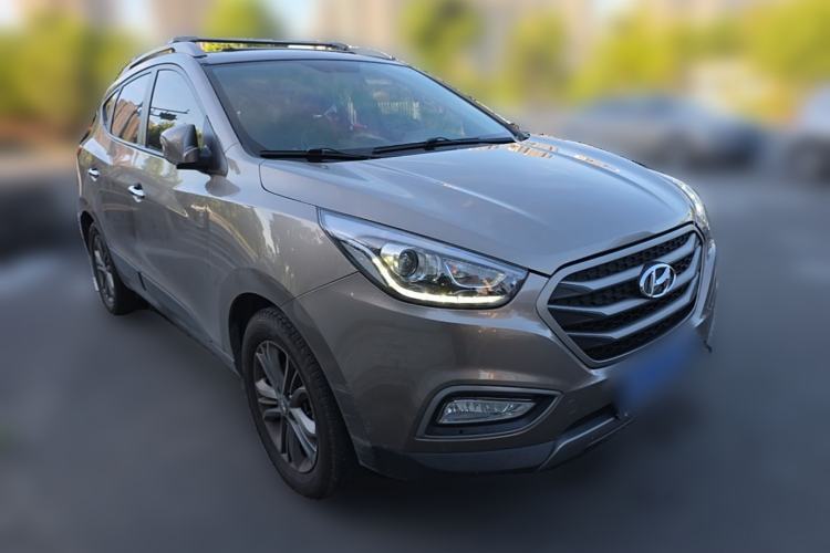 Used Hyundai ix35 2013 2.0L Automatic Two-Wheel Drive Smart GLS China IV Standard Front Right 45 Deg