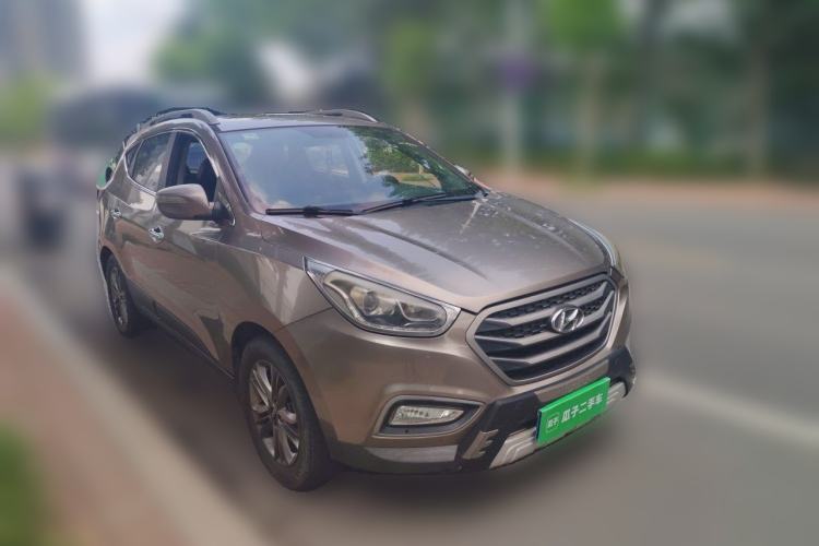 Used Hyundai ix35 2013 2.0L Automatic Two-Wheel Drive Smart GLS China IV Standard Front Right 45 Deg