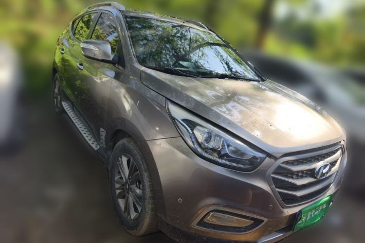 Used Hyundai ix35 2013 2.0L Automatic Two-Wheel Drive Smart GLS China IV Standard Front Right 45 Deg