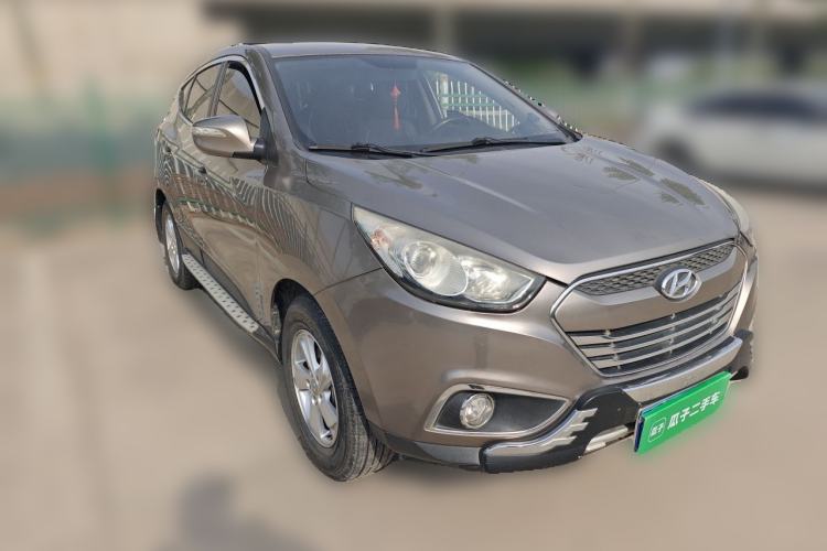 Used Hyundai ix35 2013 2.0L Manual 2WD Comfort GL China IV Standard Front Right 45 Deg
