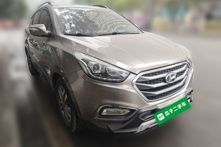 Used Hyundai ix35 2013 2.0L Automatic 4x4 Intelligent GLS China IV Standard Front Right 45 Deg
