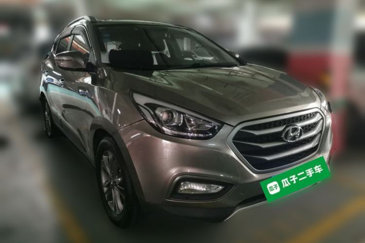 Used Hyundai ix35 2013 2.0L Automatic Two-Wheel Drive Smart GLS China IV Standard Front Right 45 Deg