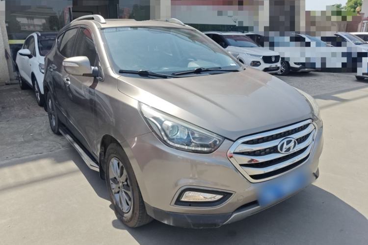 Used Hyundai ix35 2013 2.0L Automatic 2WD Comfort GL China IV Standard Front Right 45 Deg